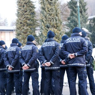 policisti