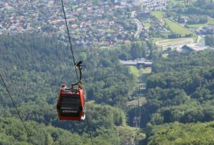 Maribor pred ključno odločitvijo za prenovo Pohorske vzpenjače 2 pohorska vzpenjaca