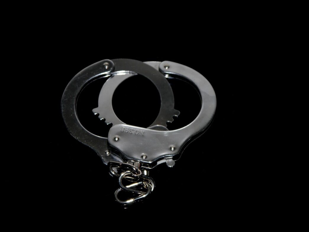 handcuff
