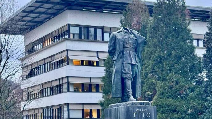 Titov kip v Velenju vir Obcina Velenje e1764926392811