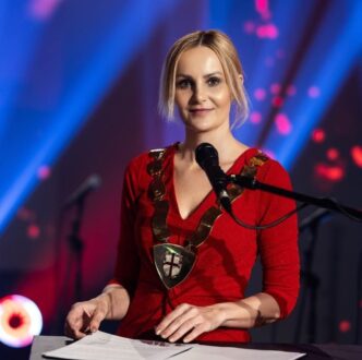 Nuska Gajsek stran fb
