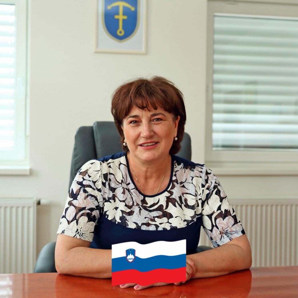 Antonija Zumbar stran fb