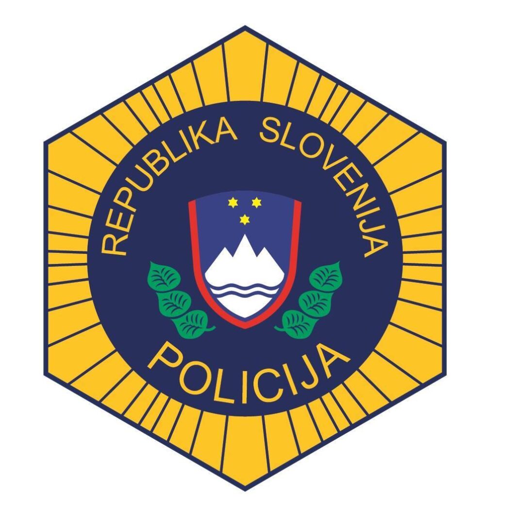 policija slovenija stran fb