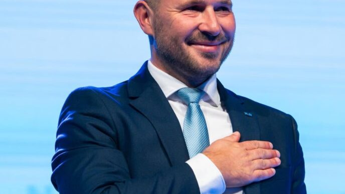 Jernej Vrtovec minister stran fb